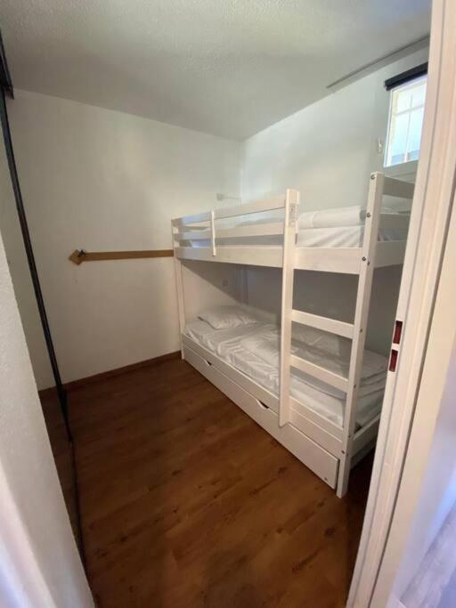 Au Pied Des Pistes Avec Parking Entierement Renove Apartment Huez Exterior photo