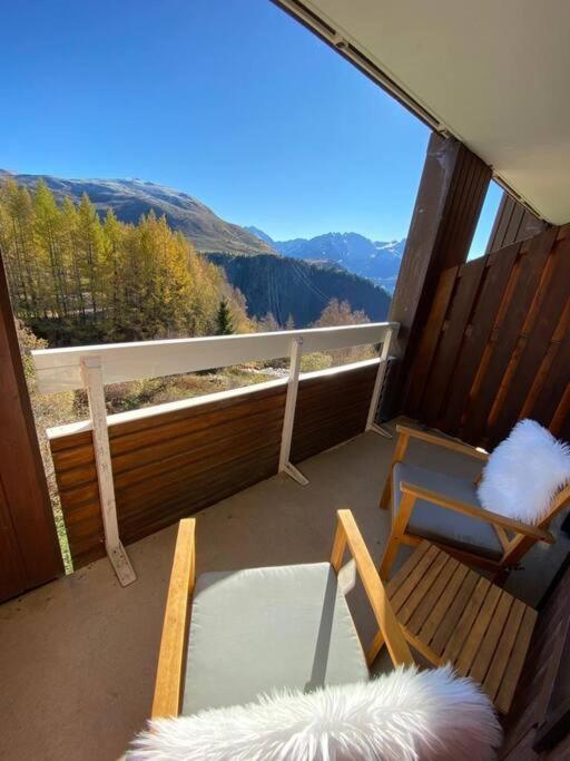 Au Pied Des Pistes Avec Parking Entierement Renove Apartment Huez Exterior photo
